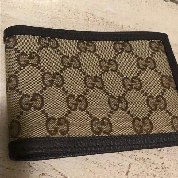 Gucci Men’s Bifold Wallet GG Monogram - Picture 1 of 3